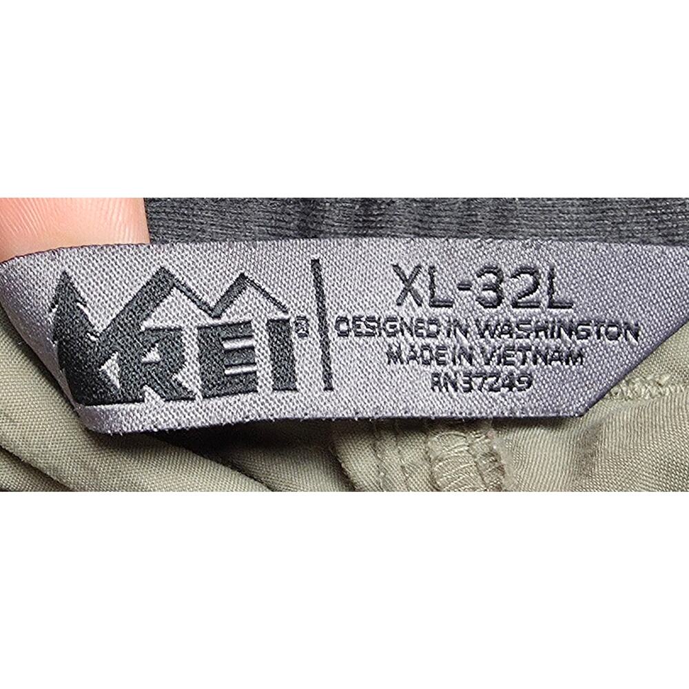 REI Cargo Pants Mens Size 37x30 Hiking Camping‎ Outdoor Travel Utility Tan Work - Picture 4 of 12